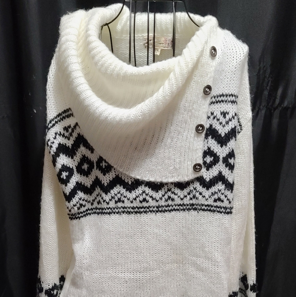 Pink Republic Cowl neck sweater MED